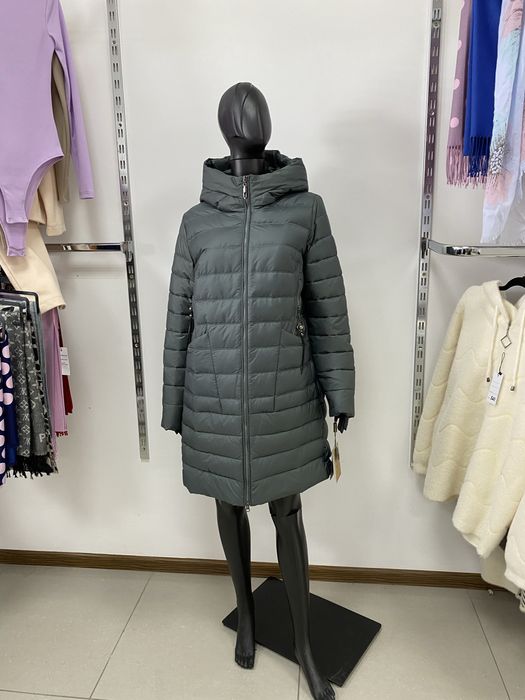 Тепла куртка нова зима 48 50 52 женский пуховик HaiLuozi