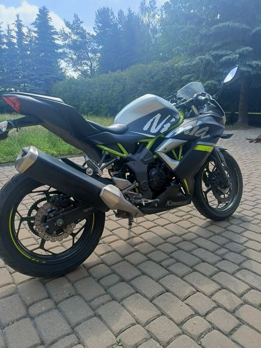 Kawasaki Ninja 125 rok produkcji 2021