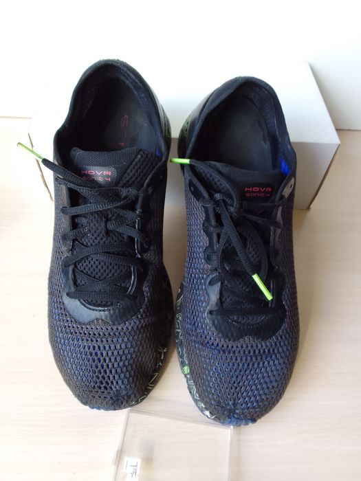 Кросівки UNDER ARMOUR    44  розмір
