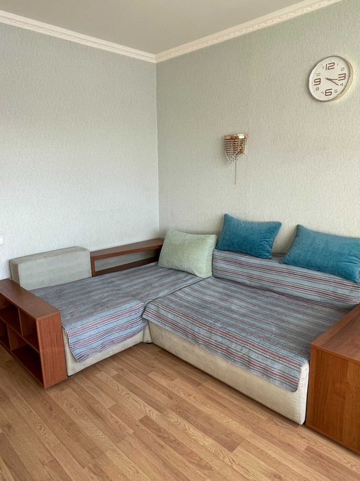 Здається  двух кімнатна  квартира масив Радужний