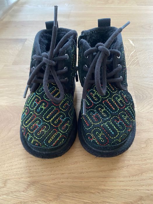 Черевики Ugg,25 розмір