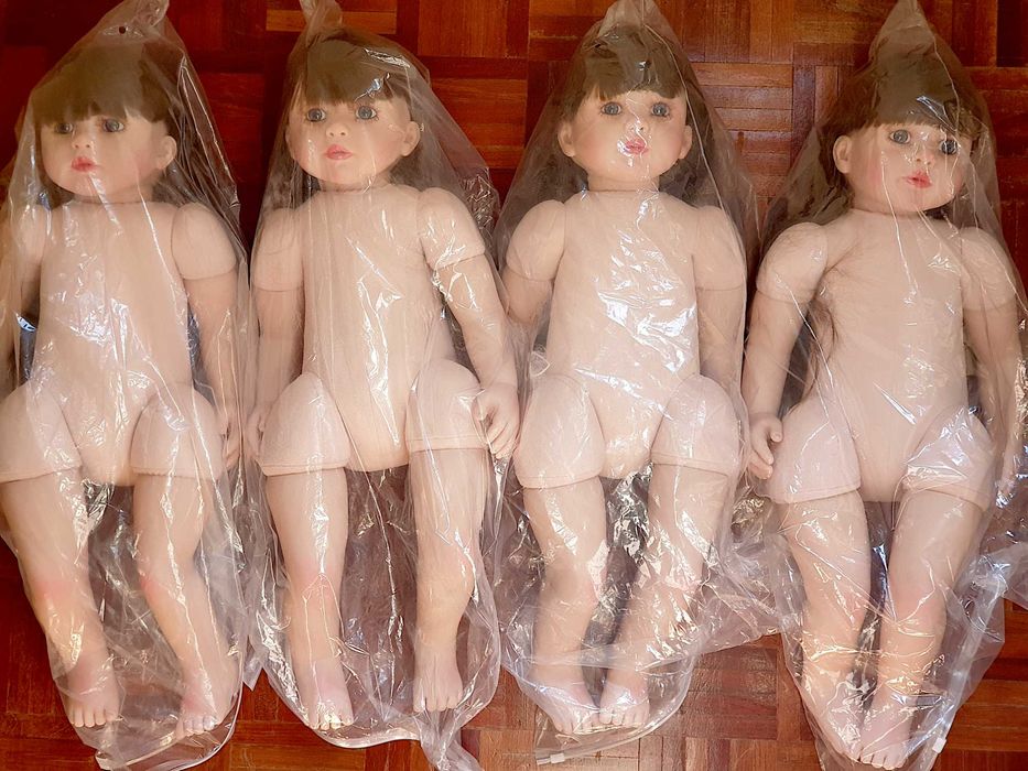 Boneca reborn Lote 15 peças (todas as bonecas são novas)