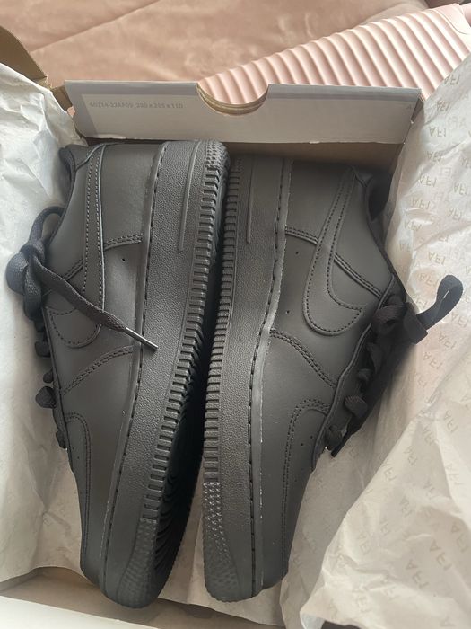 Tênis Nike Air Force 1 Pretos – Novos |