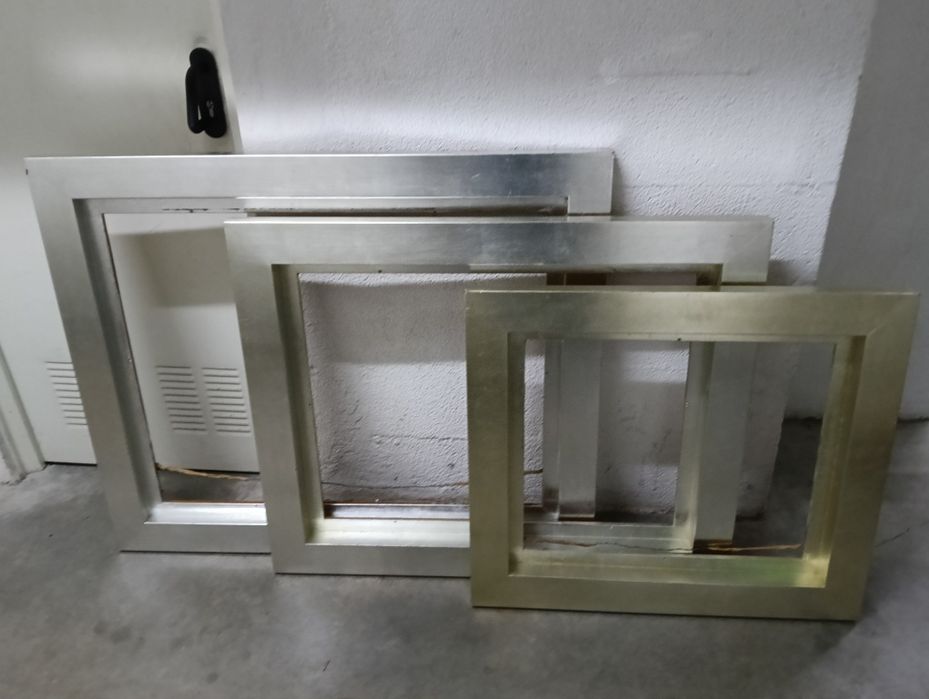 3 Molduras largas em madeira