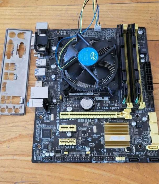 Комплект i5 4460+ Asus B85M-G+8gb ddr3+ Куллер Socket 1150