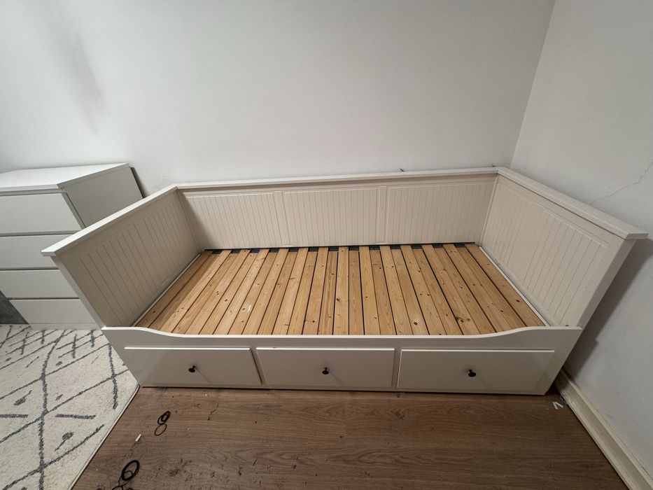 Cama casal/solteiro em bom estado