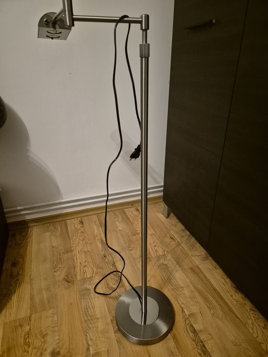 Lampa stojąca ledowa