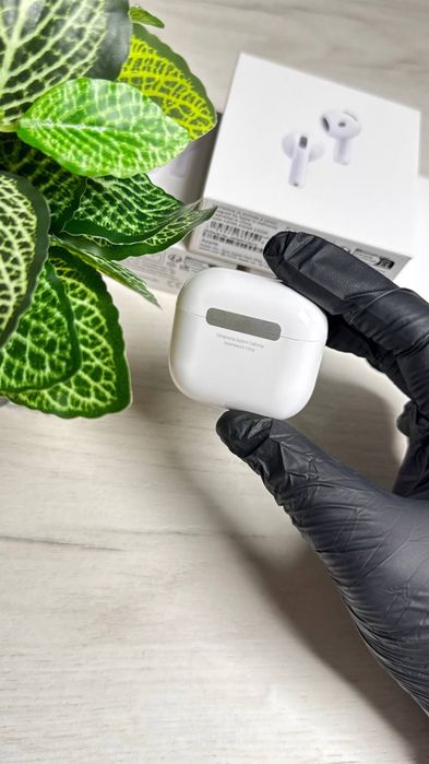 AirPods 4 з шумоподавленням (A1562a)