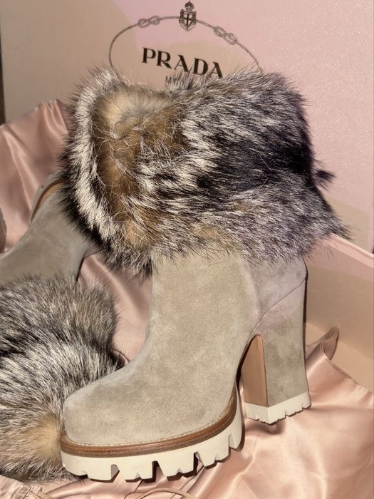 Сапожки Prada оригінал