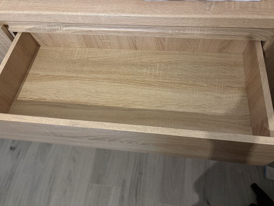 Pojemna komoda do pokoju