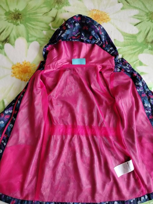 Курточка на дівчинку