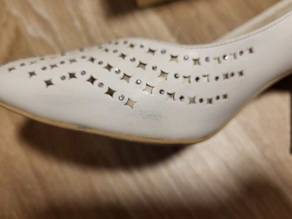 Шкіряні весільні туфлі