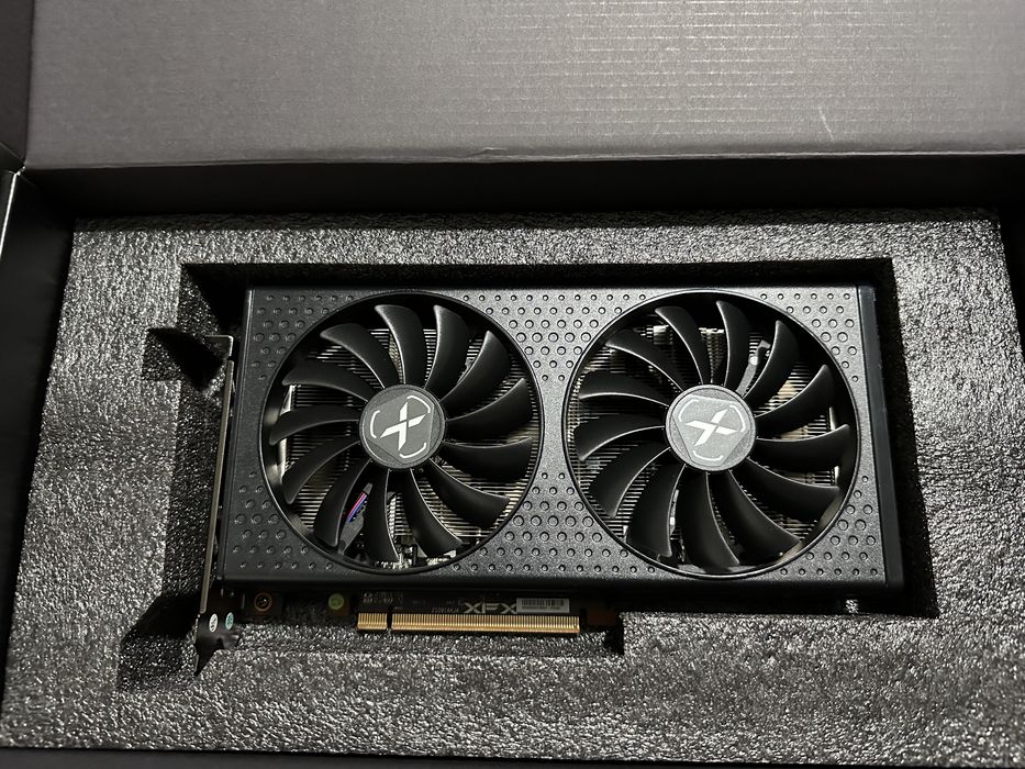 Placa Gráfica XFX RX6500 XT NOVA sem uso