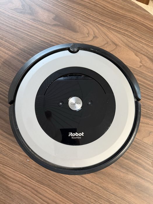 Robot sprzatajacy Roomba E5