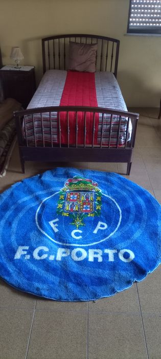 Carpete redonda vintage do F.C.P