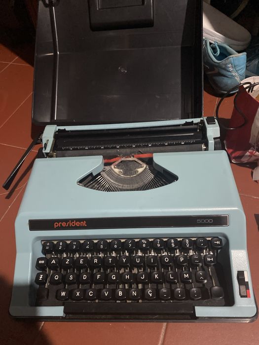 Maquina de escrever president 5000