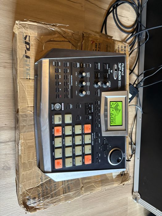 Roland sp606 rarissimo na caixa origjnal