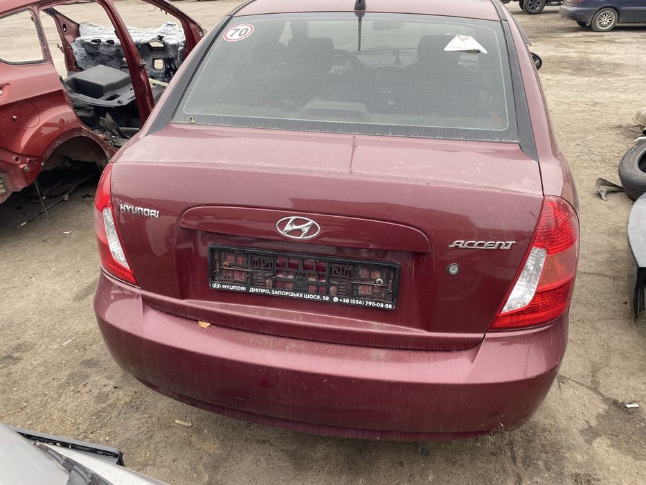 Разборка Hyundai Accent MC 1.4 2006-2010 год четверть крыша балка