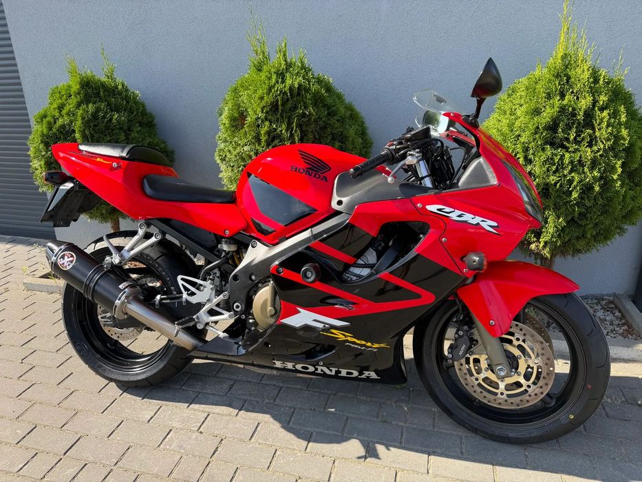 Honda CBR cbr f4i    SPORT   rok 2001      RATY