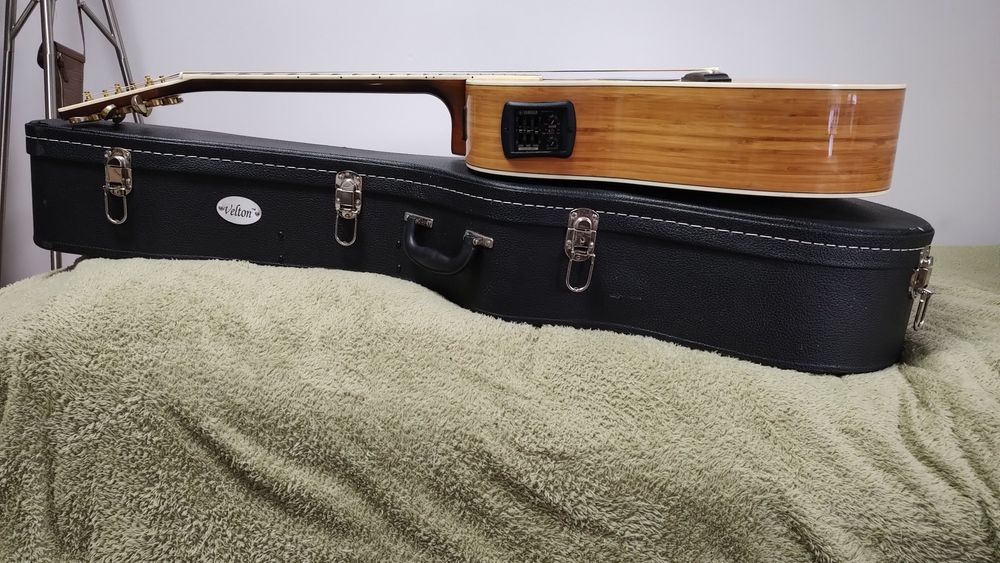 Yamaha FGX-B1N gitara elektroakustyczna Bamboo CASE  piękny instrument