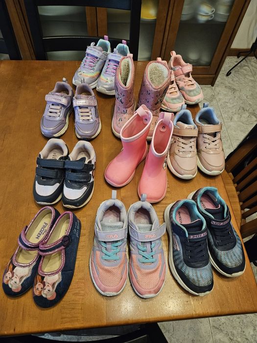 Sapatilhas, Botas e Sabrinas de criança