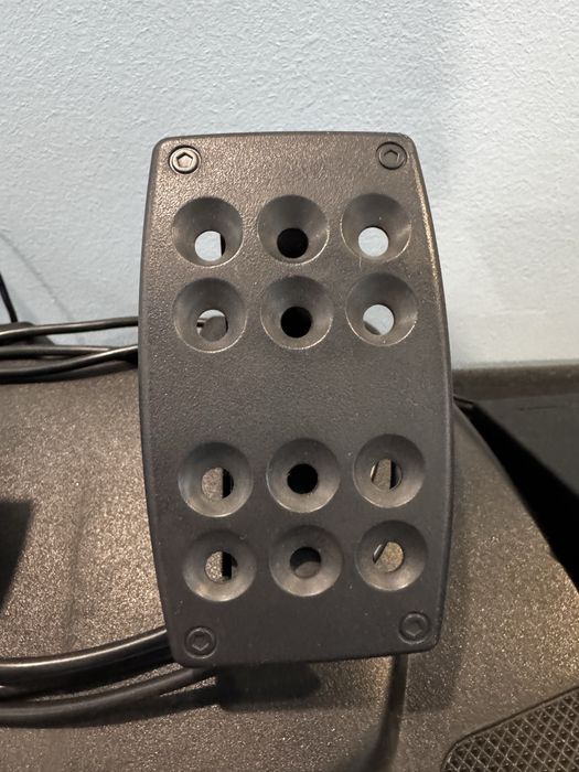 Кермо МАМА Logitech