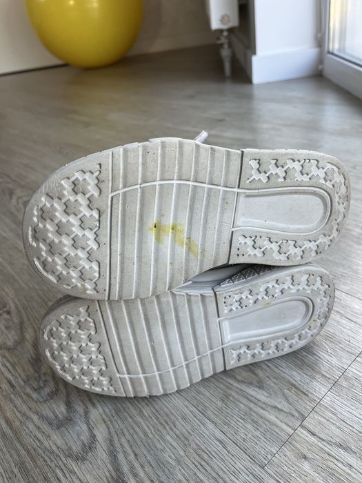 Кросівки легкі для дівчинки