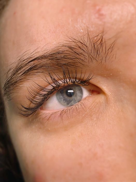 Stylizacja rzęs/ brwi