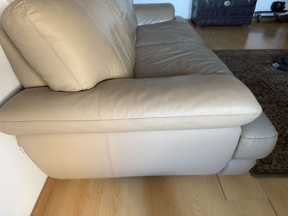 Sofa chateau d’ax em pele