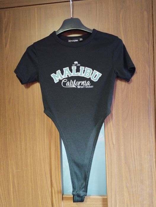 Czarne body wysoki stan prążek rozm 36 Prettylittlething