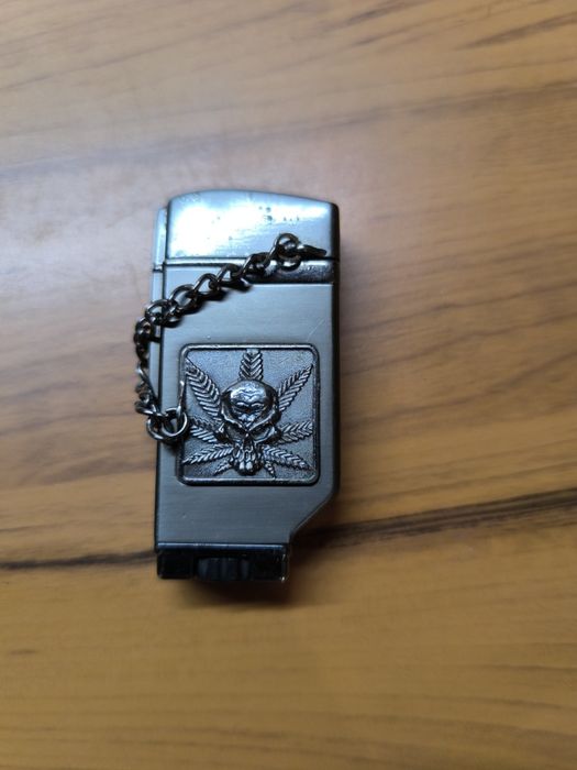 Продам колекцыю зажигалок