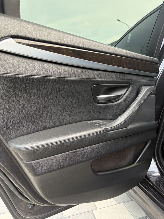 Продам BMW F10 528і