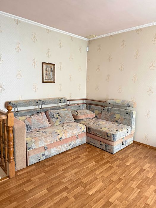 Двуповерховий дім подобово, 7 станція Великого Фонтану