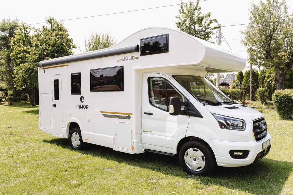 Nowy Kamper Wynajem 2025 FORD  Automat 6 osób | Bez limitu km | Kronos