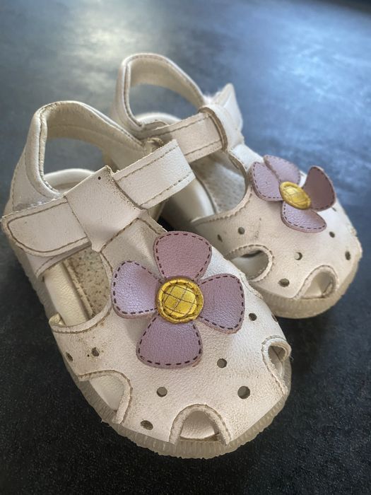 Продам босоніжки 17 розмір