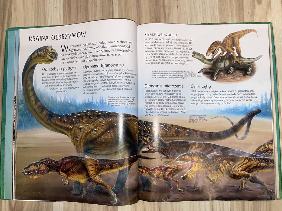 Atlas Świata Dinozaurów