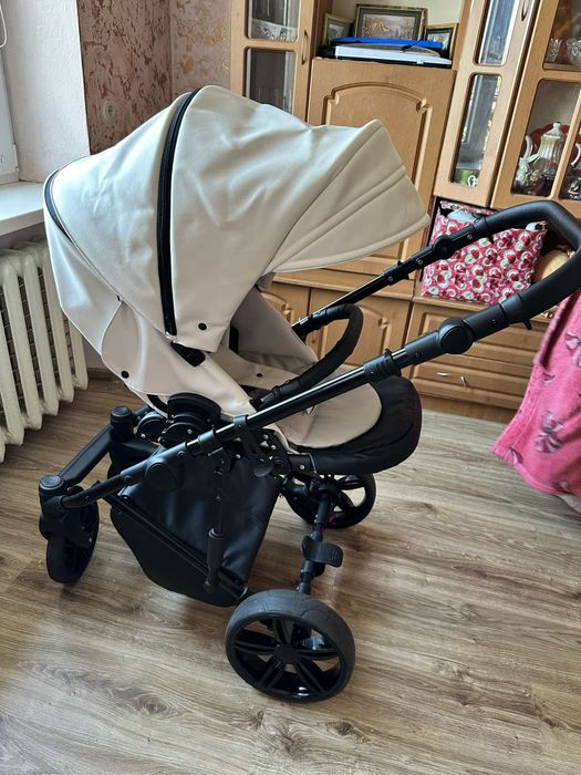 Продам дитячу коляску