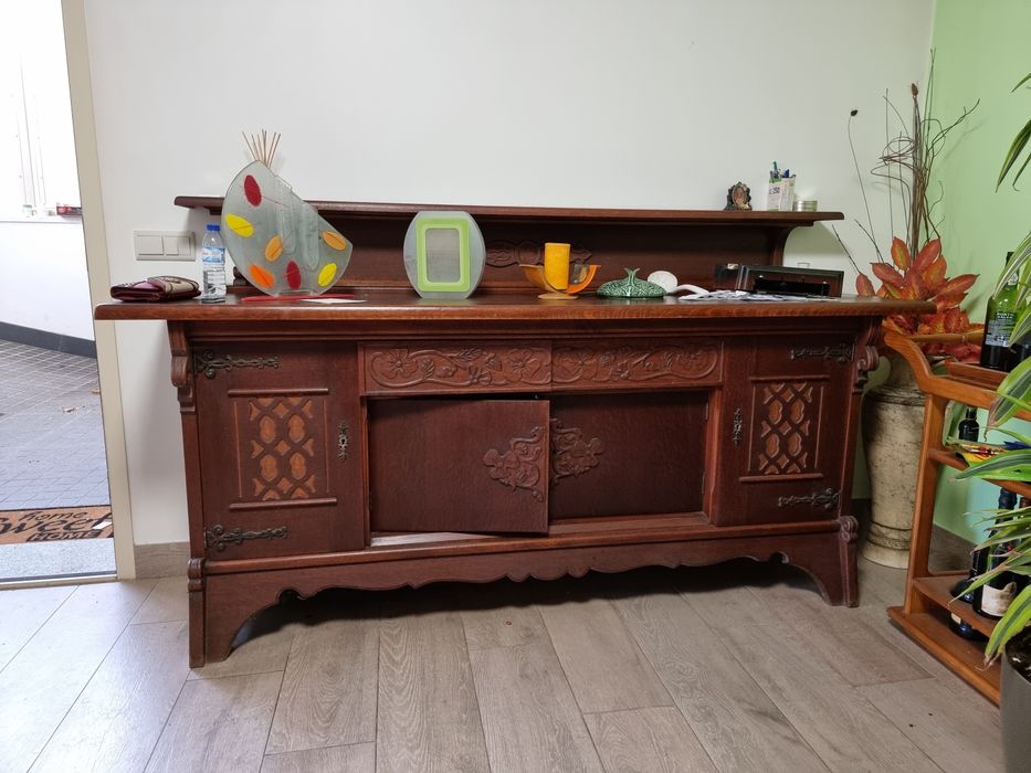 Móvel aparador antigo maciço, vintage