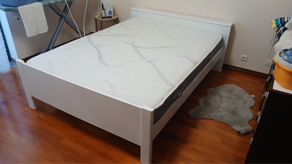 Cama casal + colchão