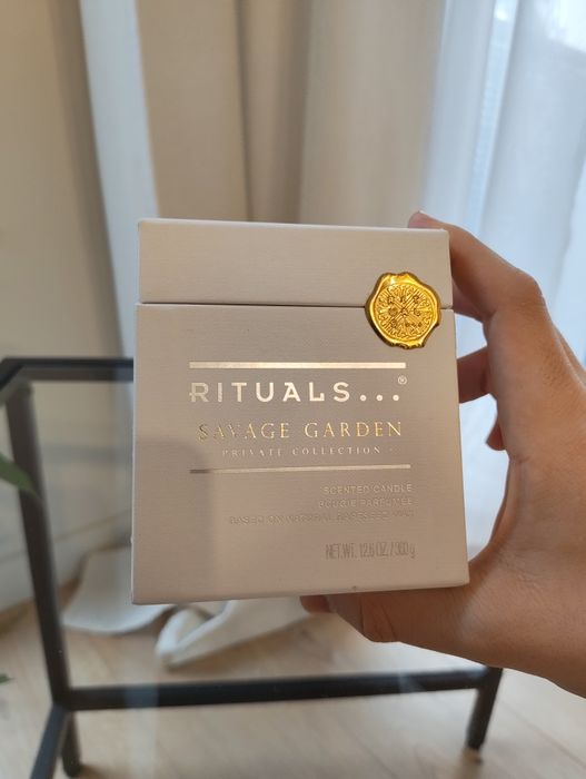 Świeca zapachowa Rituals Savage Garden