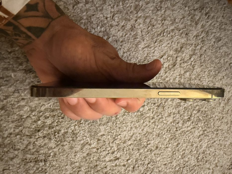 Iphone 13 pro max dourado