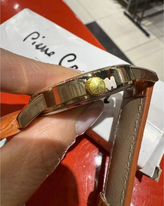 Годинник Pierre Cardin новий
