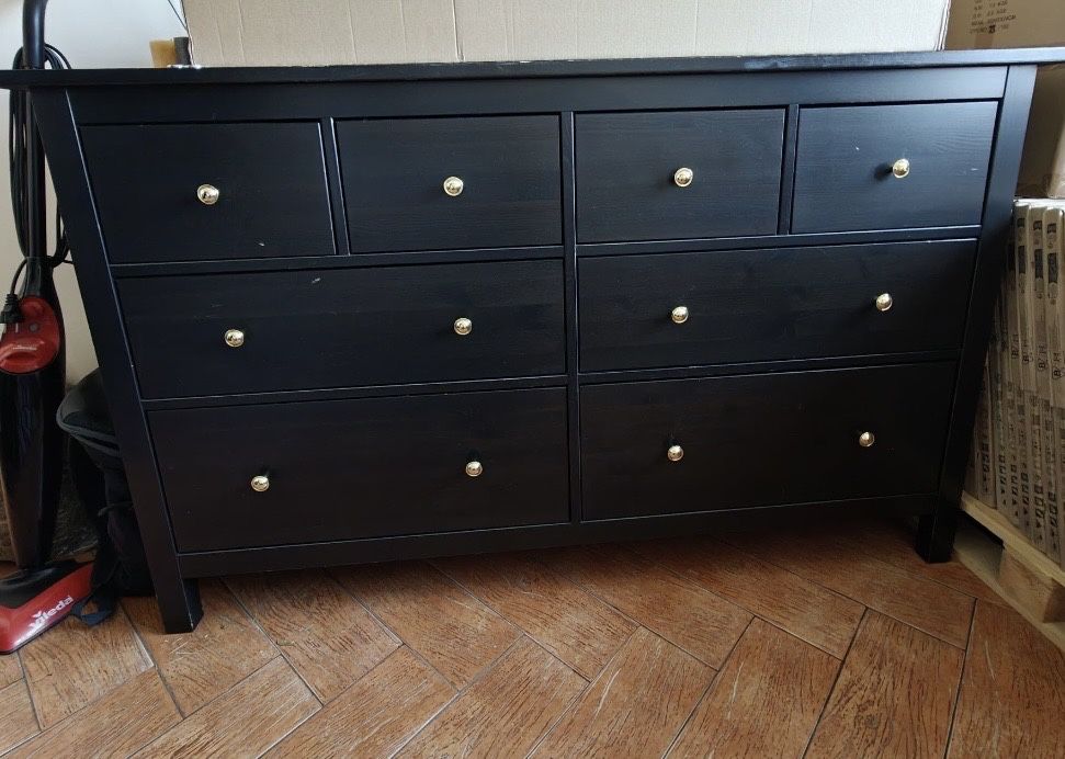 Komoda IKEA Hemnes