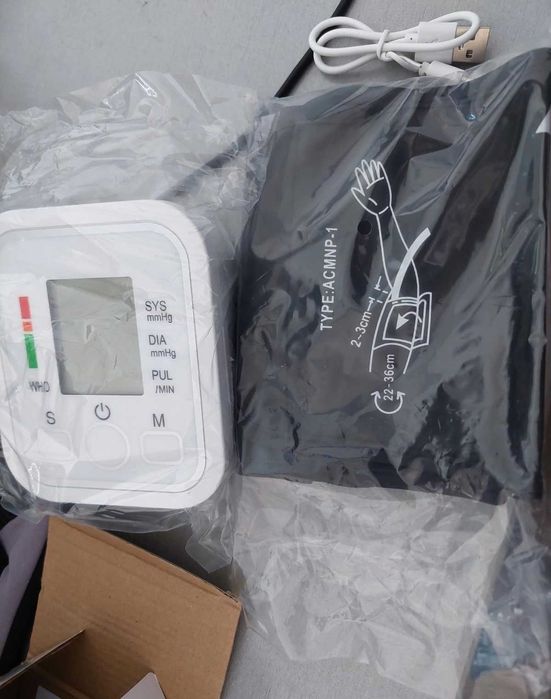 Тонометр автоматичний на руку, живлення USB Type-C