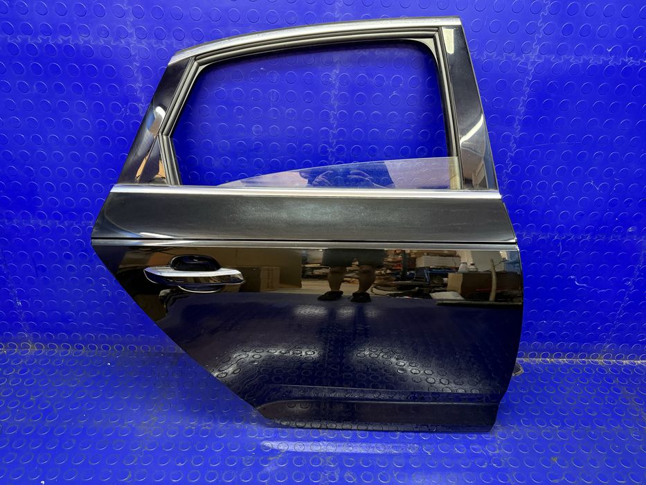 DRZWI kompletne tylne prawe AUDI A4 S4 B9 8W SEDAN tył prawy LY9T | OEM |