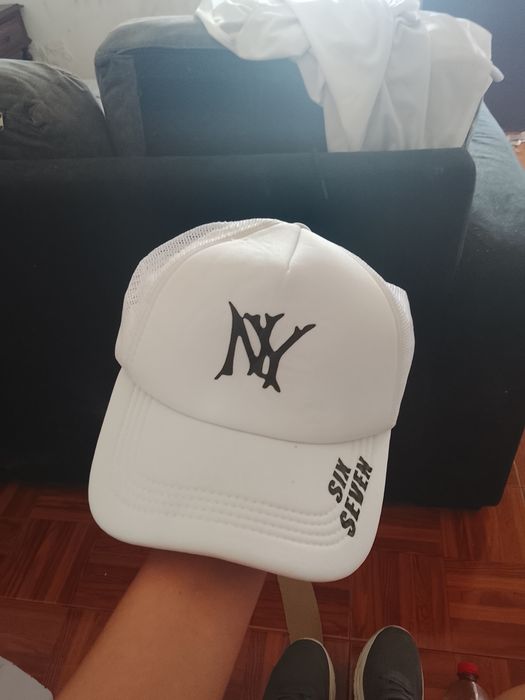 Chapéu novo com t