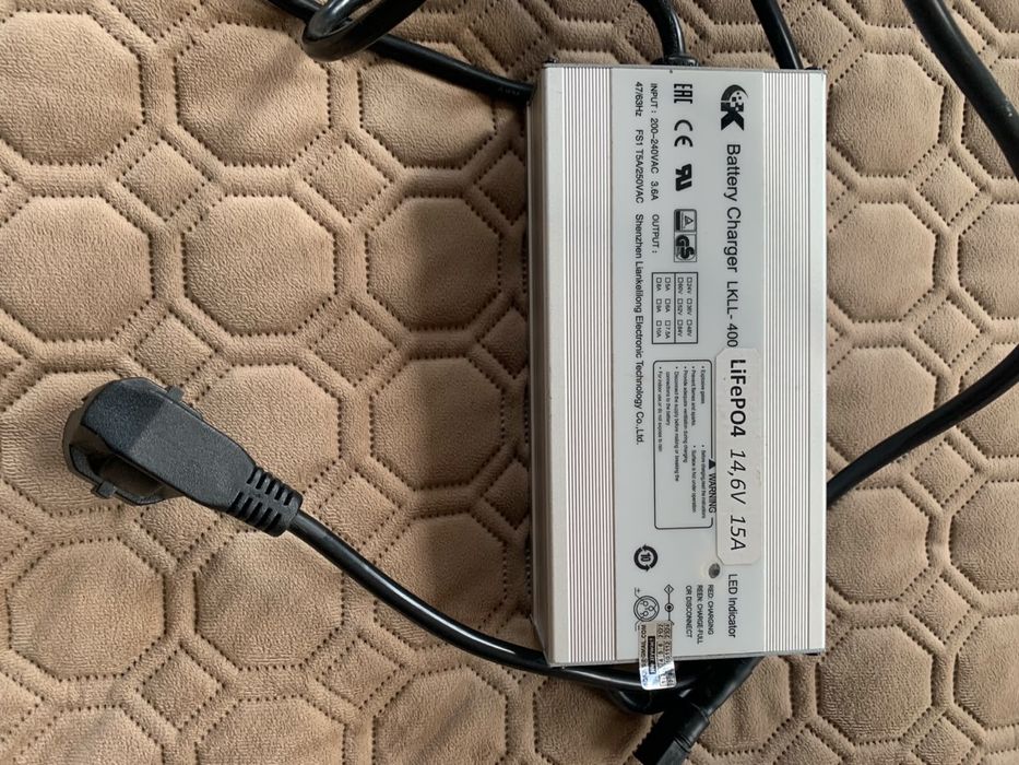 АКБ зарядна станція LiFePO4 12v 135Ah гідроізольваний + комплект