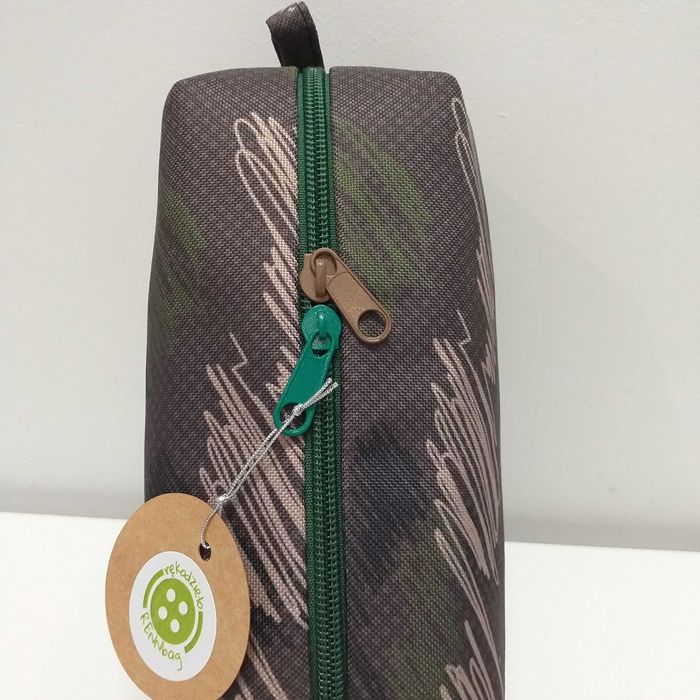 Kosmetyczka w mazgaje