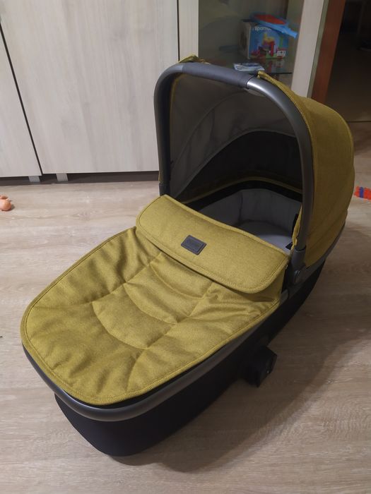 Люлька BabyStyle Oyster 3 / Zero Mustard з адаптерами на каляску