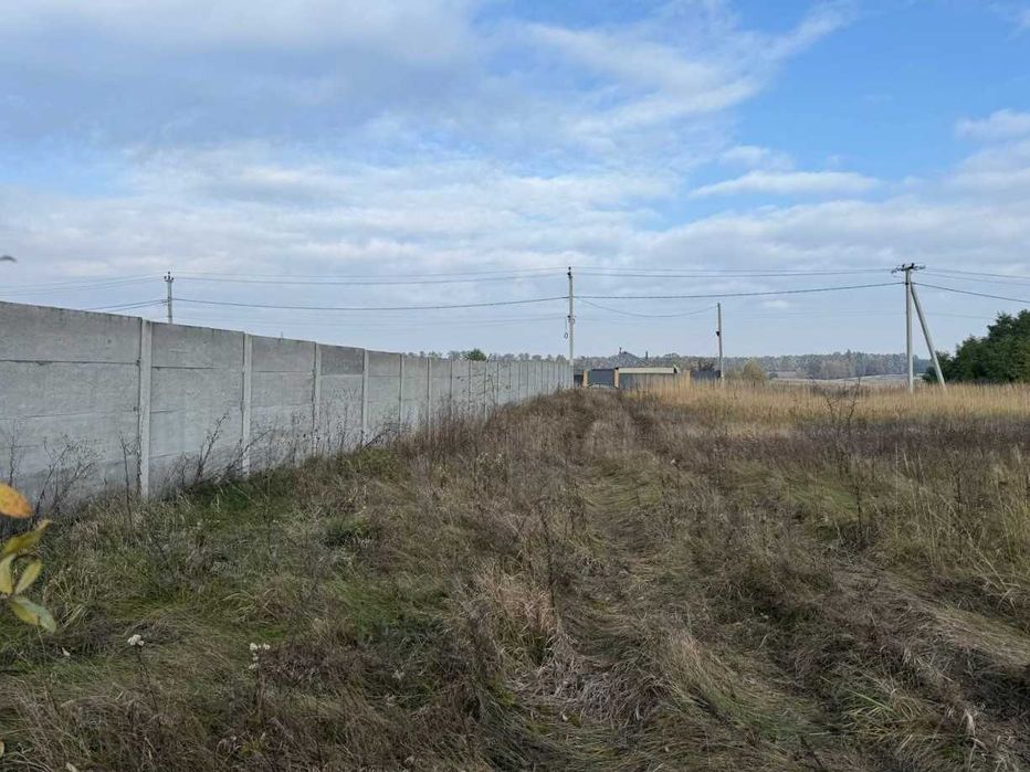 Продаж ділянки 27,5сот під забудову.Двохфасадна.Ліс.Світло поруч.ID:41